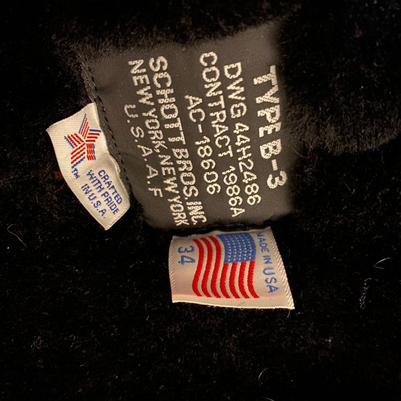 Schott Classic B-3 Sheepskin Leather Bomber Jacket - Picture 4 of 9